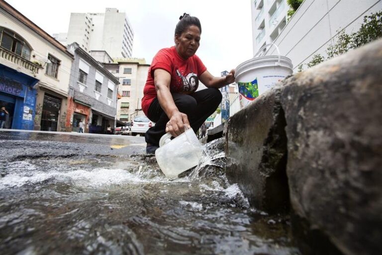 El impacto de la escasez de agua en comunidades urbanas